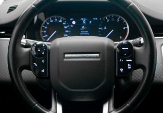 Подержанный автомобиль Land Rover Range Rover Evoque 2020 года (10 фото)