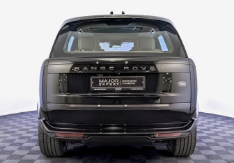 Подержанный автомобиль Land Rover Range Rover 2023 года (6 фото)