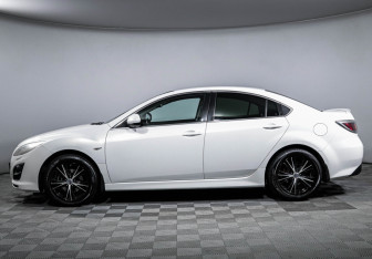 Подержанный автомобиль Mazda 6 Sedan 2010 года (8 фото)