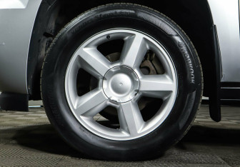 Подержанный автомобиль Chevrolet Tahoe 2012 года (7 фото)