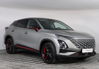 Подержанный автомобиль Omoda C5 2023 года (3 фото)