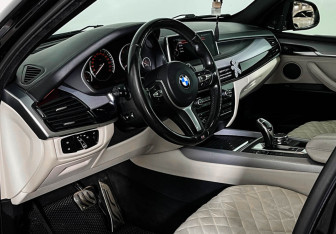 Подержанный автомобиль BMW X5 2016 года (25 фото)