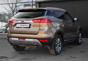 Подержанный автомобиль Geely Atlas 2019 года (4 фото)