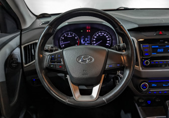 Подержанный автомобиль Hyundai Creta 2019 года (22 фото)