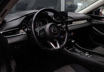 Подержанный автомобиль Mazda 6 Sedan 2019 года (19 фото)