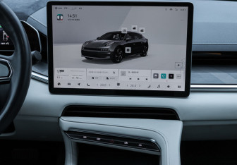 Подержанный автомобиль Zeekr 001 2023 года (9 фото)