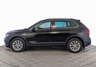 Подержанный автомобиль Volkswagen Tiguan 2018 года (8 фото)