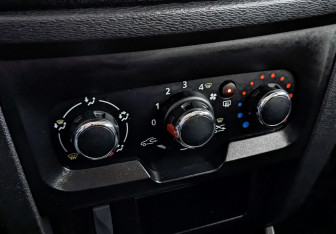 Подержанный автомобиль LADA (ВАЗ) XRAY 2019 года (21 фото)