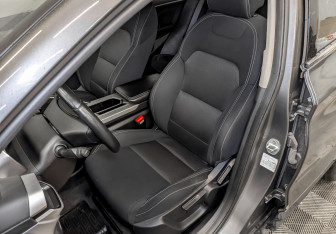 Подержанный автомобиль Geely Coolray 2022 года (19 фото)