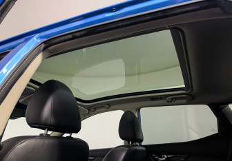 Подержанный автомобиль Nissan Qashqai 2019 года (15 фото)