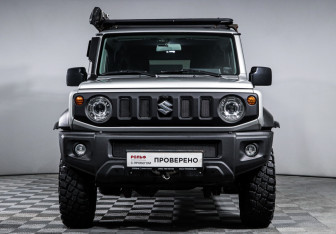 Подержанный автомобиль Suzuki Jimny 2020 года (2 фото)