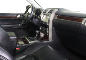 Подержанный автомобиль Lexus GX 2016 года (11 фото)