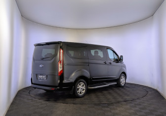 Подержанный автомобиль Ford Tourneo Connect Compactvan 2021 года (5 фото)