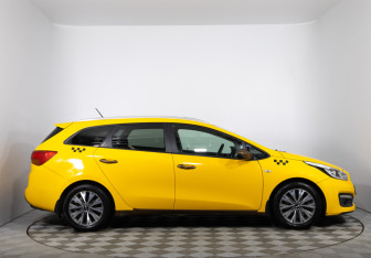 Подержанный автомобиль Kia Ceed Wagon 2016 года (4 фото)