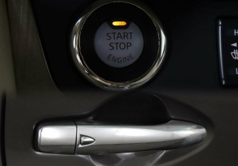 Подержанный автомобиль Nissan Murano Suv 2016 года (16 фото)