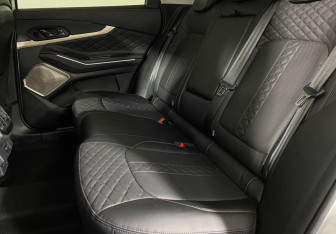 Подержанный автомобиль Exeed TXL 2023 года (10 фото)