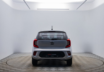 Подержанный автомобиль Kia Picanto 2021 года (6 фото)