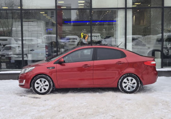 Подержанный автомобиль Kia Rio Sedan 2013 года (5 фото)