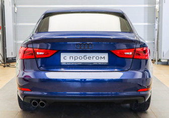 Подержанный автомобиль Audi A3 Sedan 2014 года (5 фото)