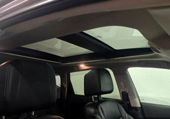 Подержанный автомобиль Nissan Murano Suv 2018 года (16 фото)