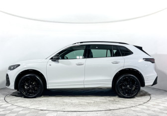Новый Volkswagen Tiguan 2025 (11 фото)