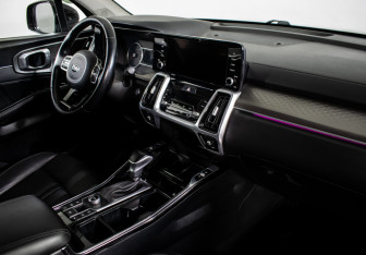 Подержанный автомобиль Kia Sorento 2021 года (11 фото)