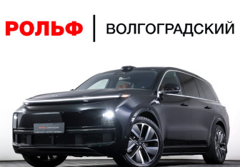 Подержанный автомобиль LiXiang L9 2023 года (30 фото)