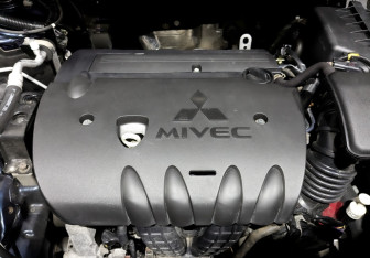 Подержанный автомобиль Mitsubishi Outlander 2020 года (9 фото)