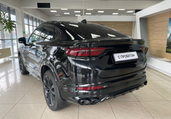 Подержанный автомобиль Geely Tugella 2022 года (7 фото)