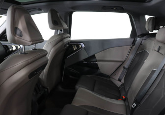 Новый BMW X3 2025 (14 фото)