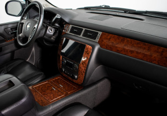 Подержанный автомобиль Chevrolet Tahoe 2012 года (13 фото)