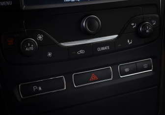 Подержанный автомобиль Ford Mondeo Sedan 2012 года (17 фото)
