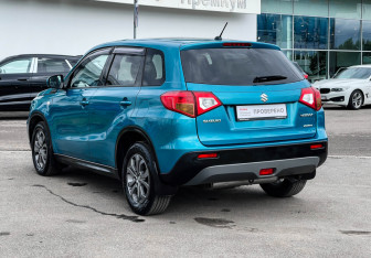 Подержанный автомобиль Suzuki Vitara 2016 года (7 фото)