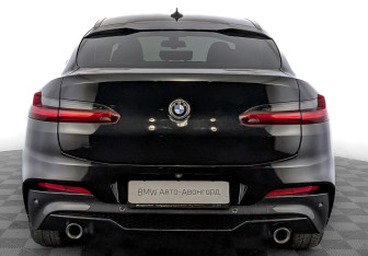 Подержанный автомобиль BMW X4 2020 года (6 фото)