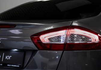 Подержанный автомобиль Ford Mondeo Liftback 2013 года (25 фото)