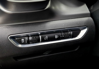 Подержанный автомобиль Geely Coolray 2022 года (28 фото)