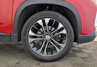 Подержанный автомобиль Chevrolet Captiva 2022 года (12 фото)