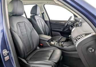 Подержанный автомобиль BMW X3 2019 года (24 фото)