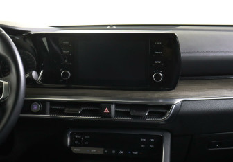 Подержанный автомобиль Kia K5 2021 года (13 фото)