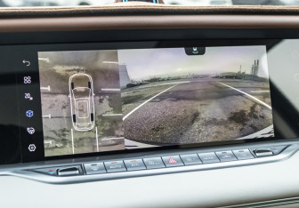 Подержанный автомобиль Voyah Free 2023 года (18 фото)