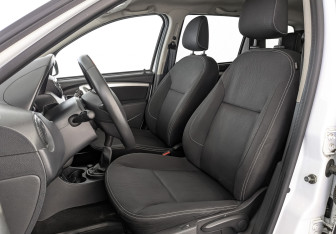 Подержанный автомобиль Nissan Terrano 2020 года (20 фото)