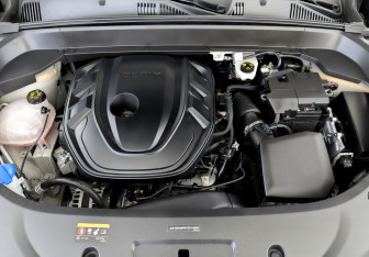 Подержанный автомобиль Geely Monjaro 2024 года (9 фото)