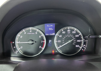 Подержанный автомобиль Acura RDX 2012 года (10 фото)