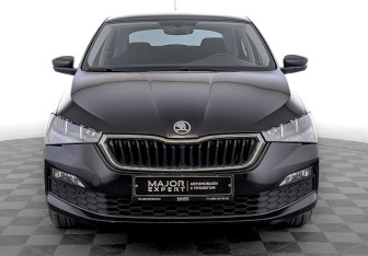 Подержанный автомобиль Skoda Rapid Liftback 2021 года (2 фото)