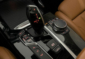 Подержанный автомобиль BMW X3 2019 года (17 фото)