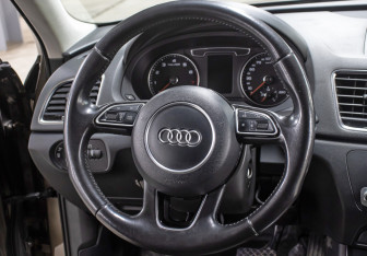 Подержанный автомобиль Audi Q3 2016 года (18 фото)