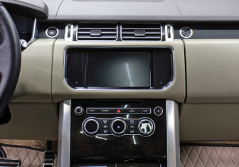 Подержанный автомобиль Land Rover Range Rover 2014 года (15 фото)