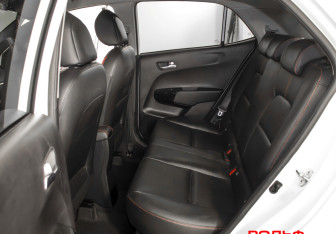 Подержанный автомобиль Kia Picanto 2018 года (10 фото)