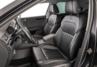 Подержанный автомобиль Skoda Superb Liftback 2016 года (20 фото)