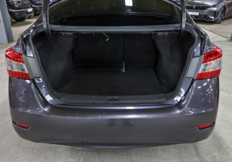Подержанный автомобиль Nissan Sentra Sedan 2014 года (10 фото)
